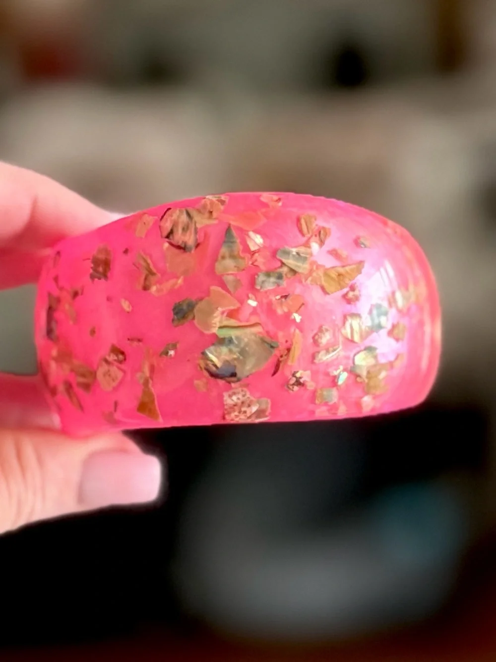 Beautiful Vintage Pink Resin Bangle Bracelet with Embedded Metallic Flakes